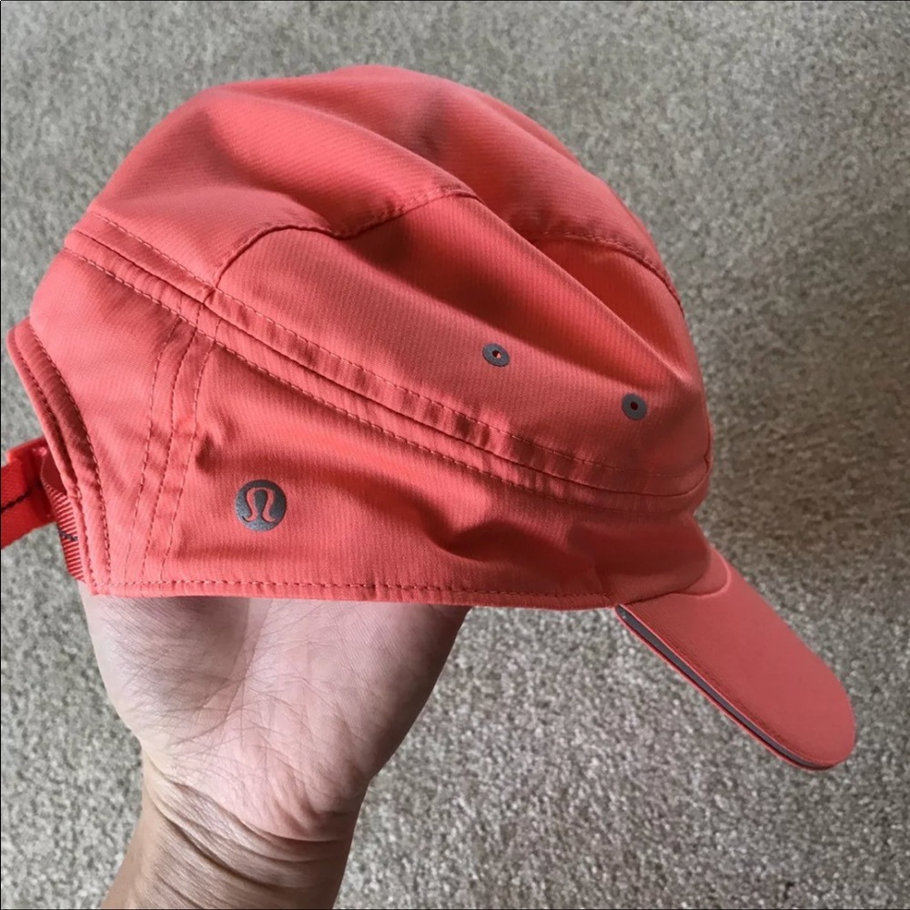 New Lululemon coral/orange hat